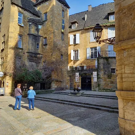 Centre Medieval Le Boudoir De Marie Apartament Sarlat-la-Canéda